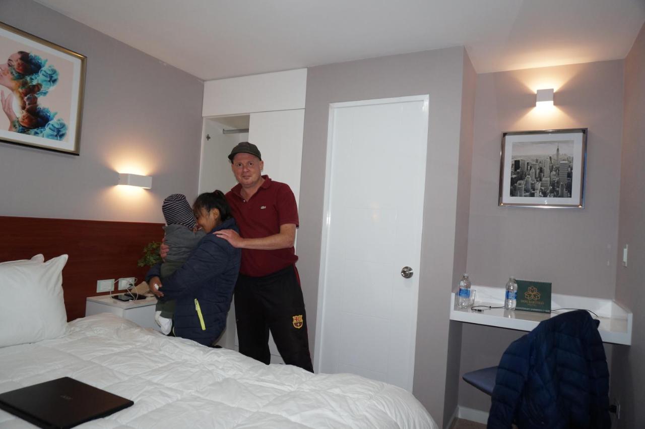 Hotel Don Bartolo Espinar 外观 照片
