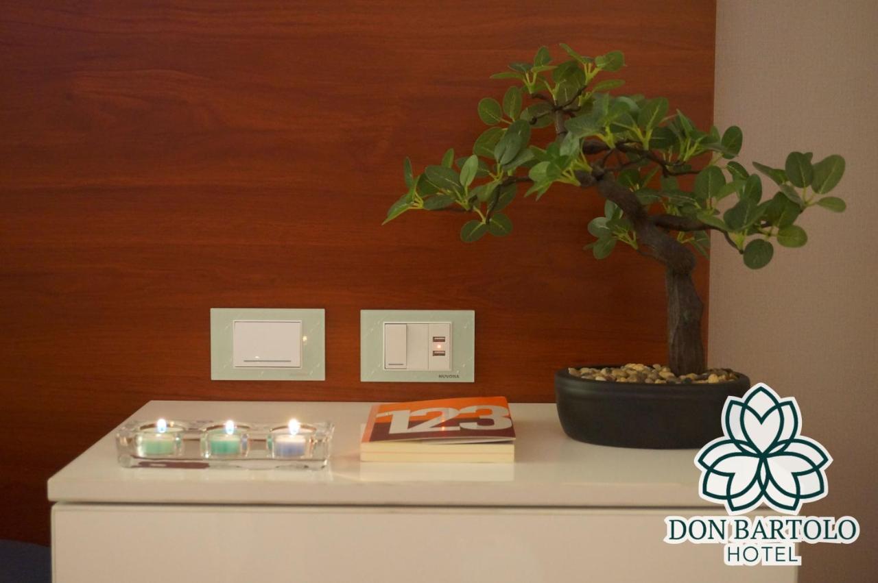 Hotel Don Bartolo Espinar 外观 照片
