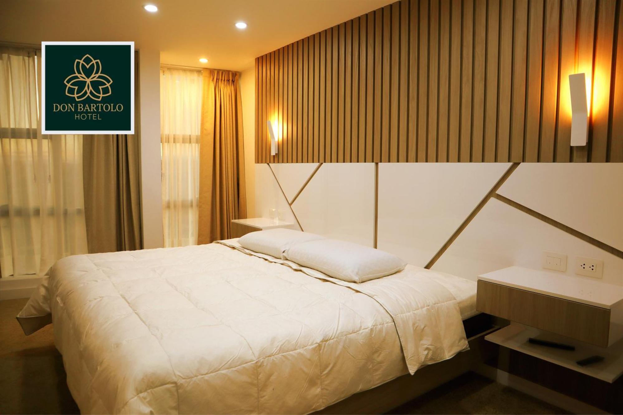 Hotel Don Bartolo Espinar 外观 照片